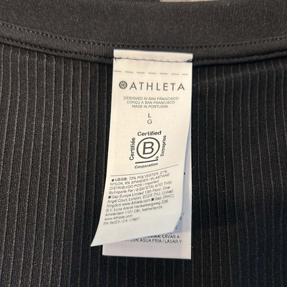Athleta renew seamless Black V-Neck Top - Picture 3 of 4